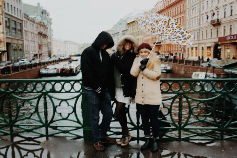 Photo of Pia and her friends on bridge in Russia