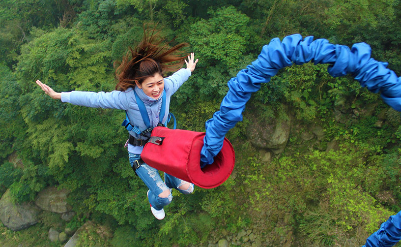 bungee jumping in new zealand