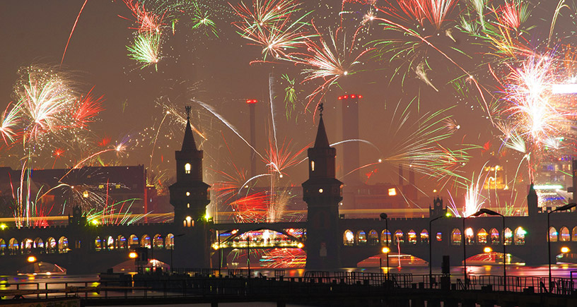 new-years-eve-berlin-fireworks