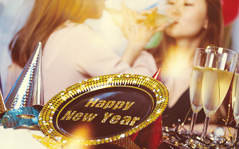 new-years-eve-celebration-women