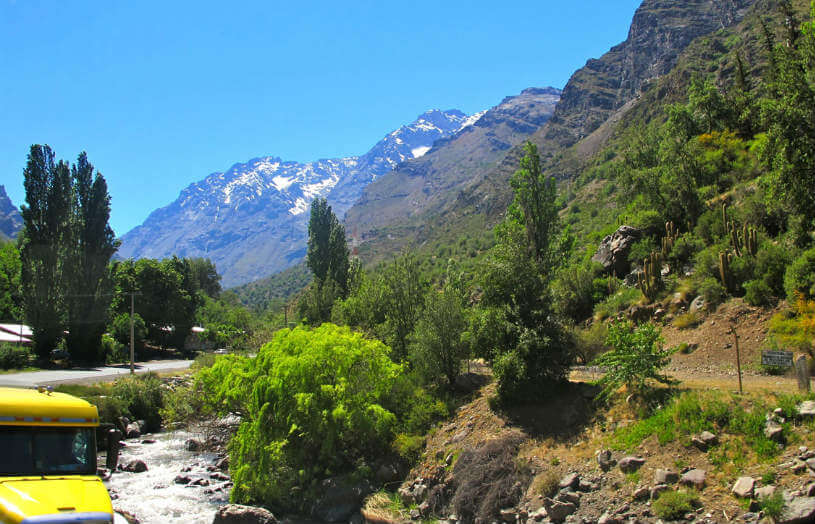 Photo of the bus on the scenic drive from Santiago to Mendoza