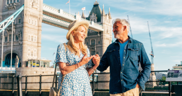 Older couple travelling in London make the most of travel tips