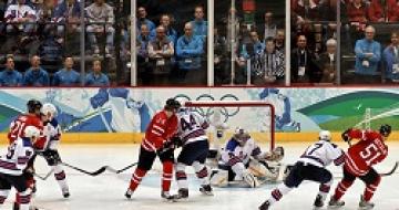 Thumbnail image of Ice Hockey game in Canada