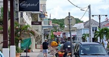 Thumbnail image of shopping district in St Barths