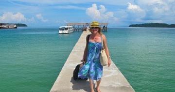 Thumbnail image of Sally arriving at Saracen Bay, Cambodia