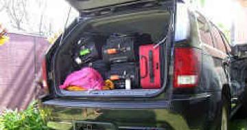 Thumbnail image of car filled with luggage