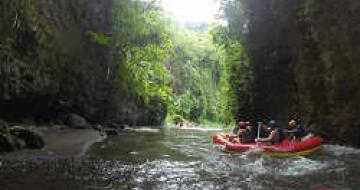 Thumbnail image of group whitewater rafting in Bali