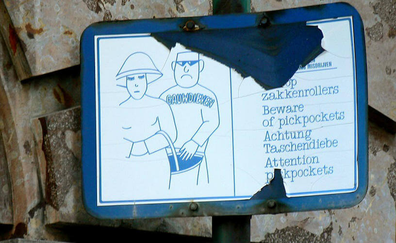 Pickpocket signs