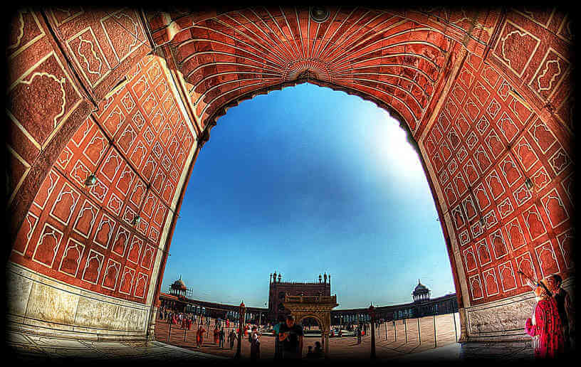 Traditional restaurants in New Delhi CoverMore Australia